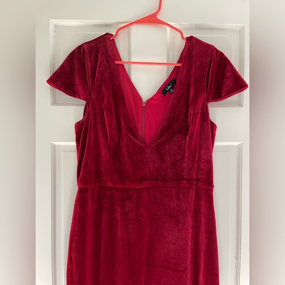 NWT Lulus Feeling Flawless Wine Red Velvet V-Neck Maxi Dress - Picture 5 of 7